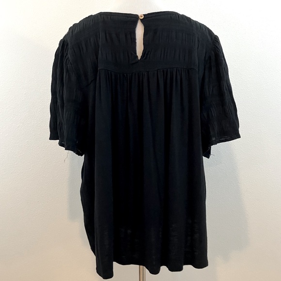 Knox Rose | Black Short Sleeve Embroidered Top - Picture 7 of 10